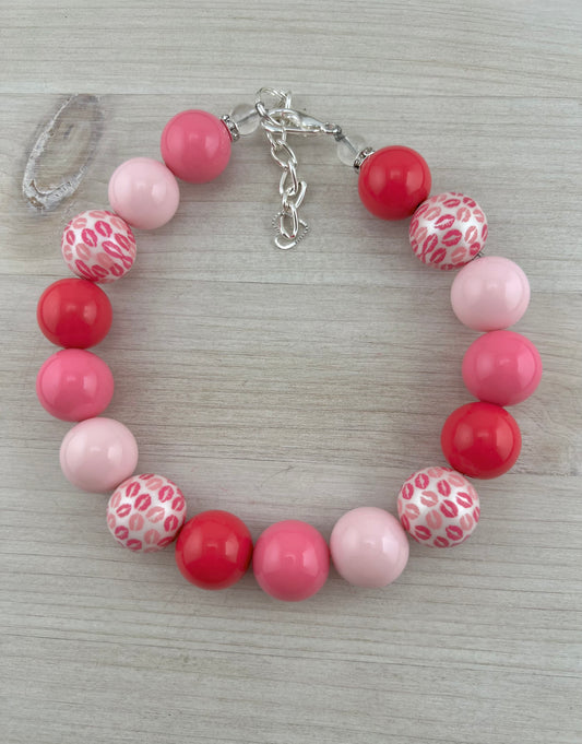 HUGS & KISSES DOG NECKLACE