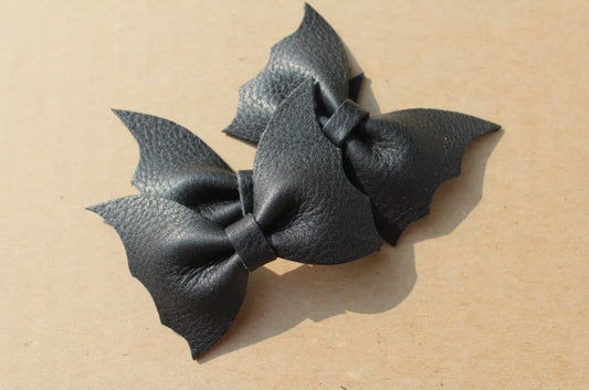 BAT WING BOW
