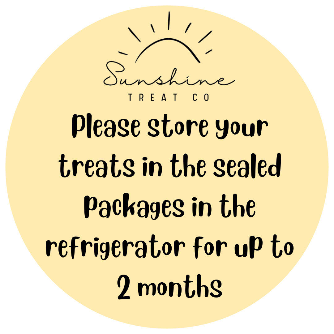 WINTER WONDERLAND NECKLACE, TREATS, & REVERSIBLE BANDANA BUNDLE