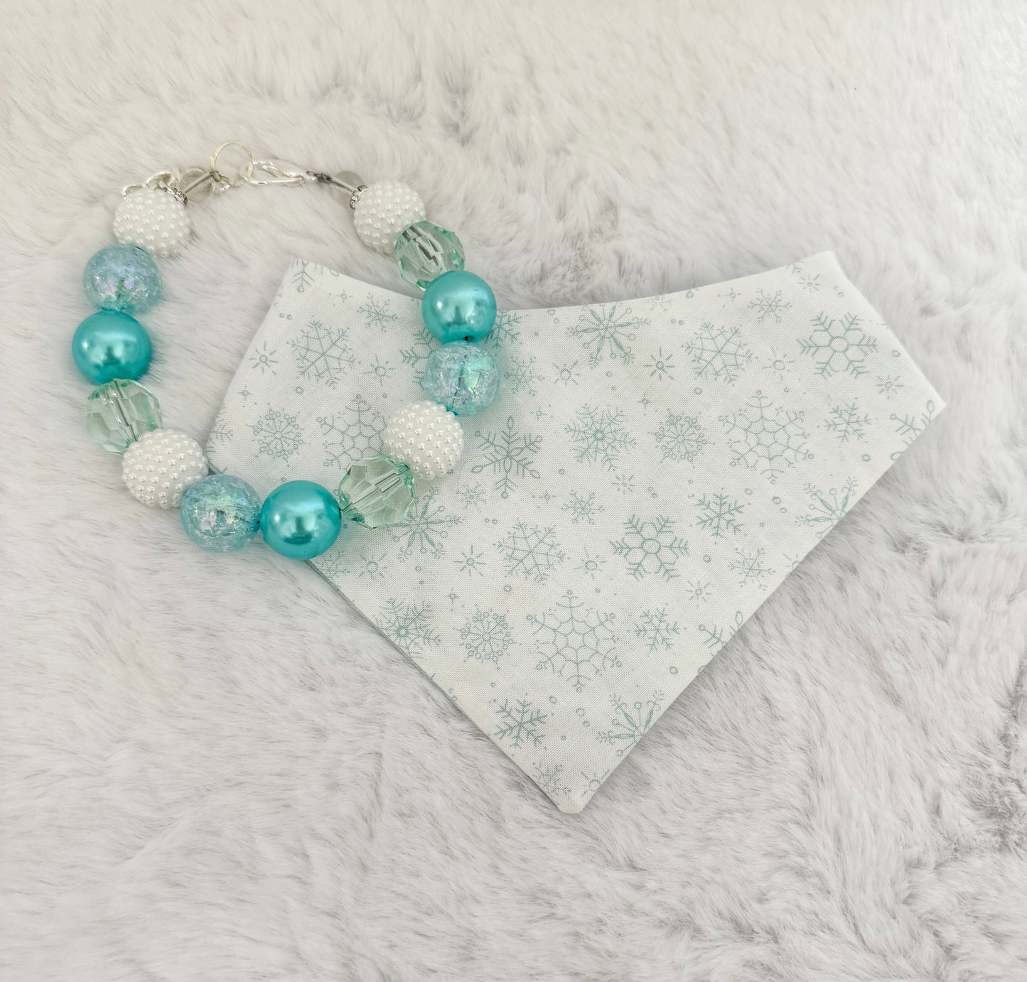 WINTER WONDERLAND NECKLACE & REVERSIBLE BANDANA BUNDLE
