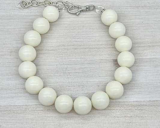 CREAM & SUGAR NECKLACE