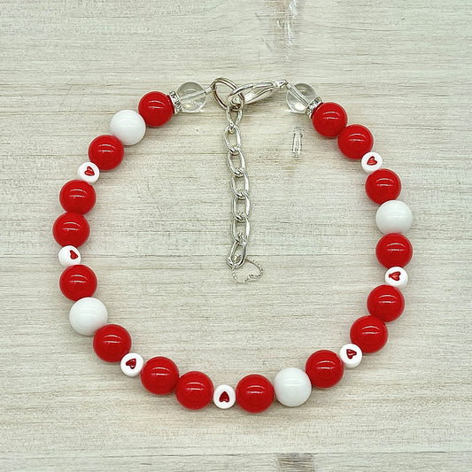 CUPIDS HUG MINI DOG NECKLACE